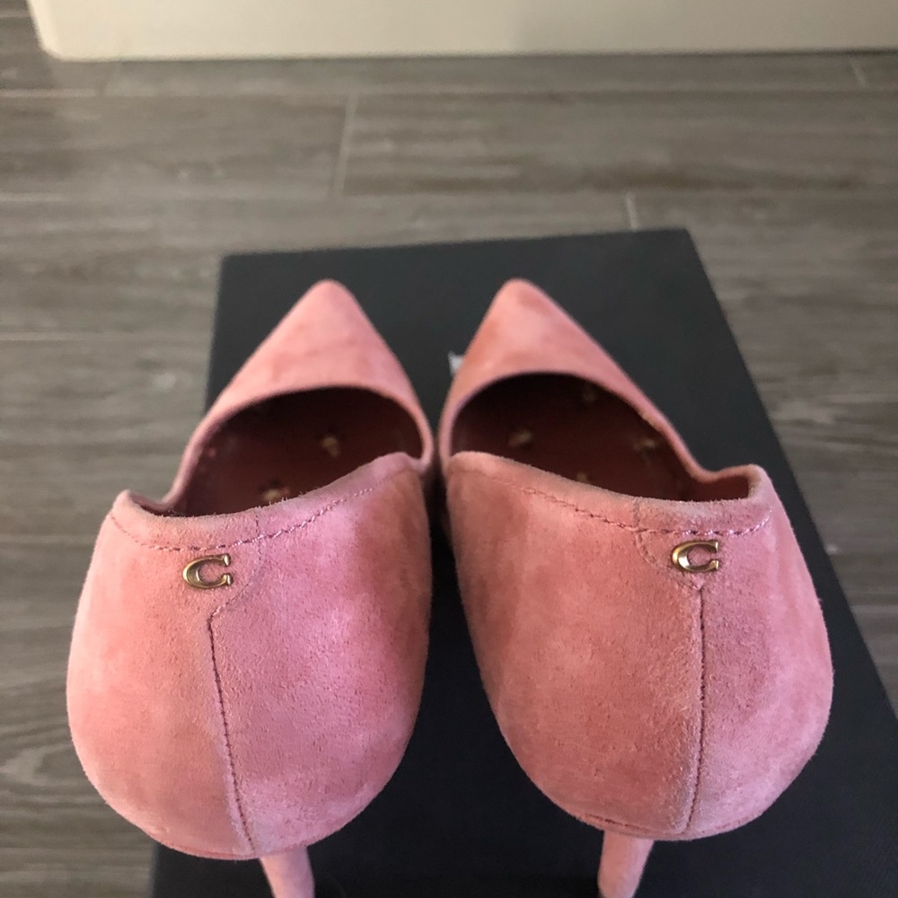 Coach Pumps - Picture 3 of 5